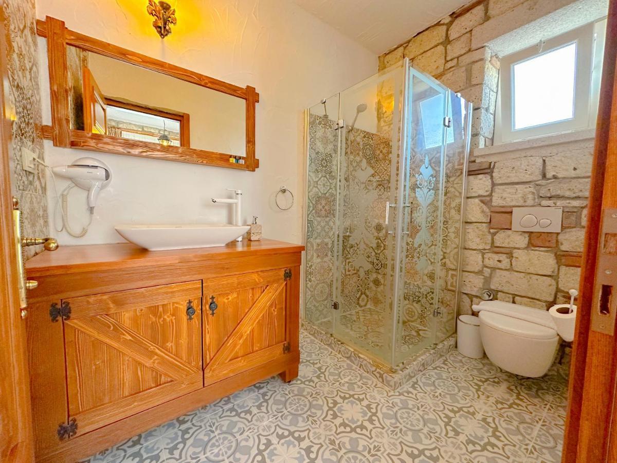 Stone Garden Taş Otel 3*