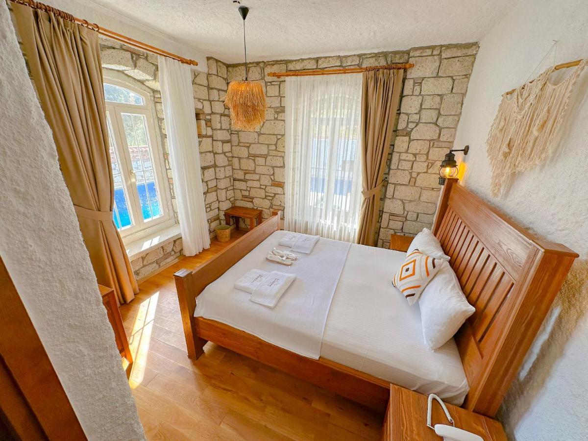 Otel Stone Garden Taş 3*