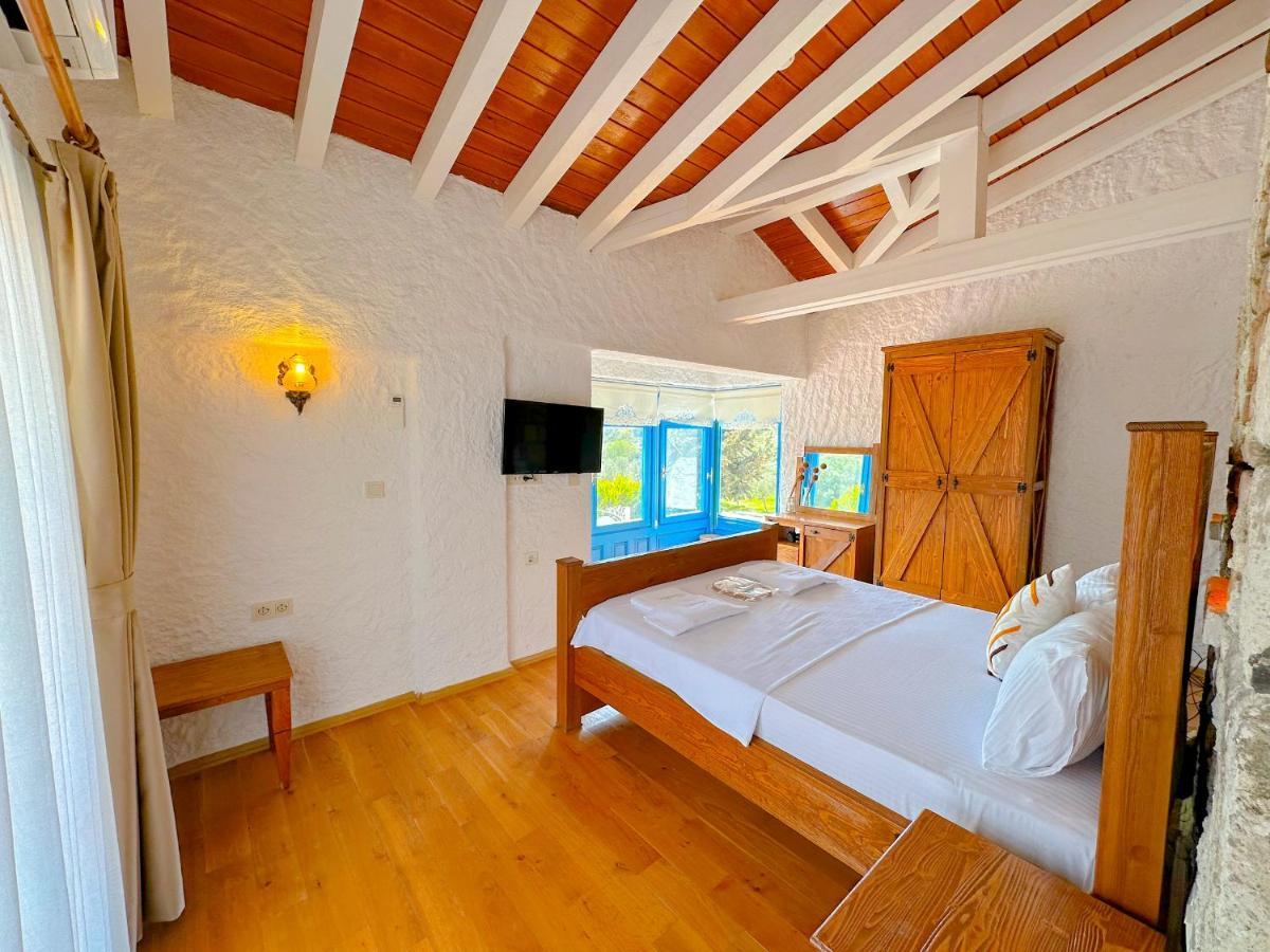 Stone Garden Taş 3*